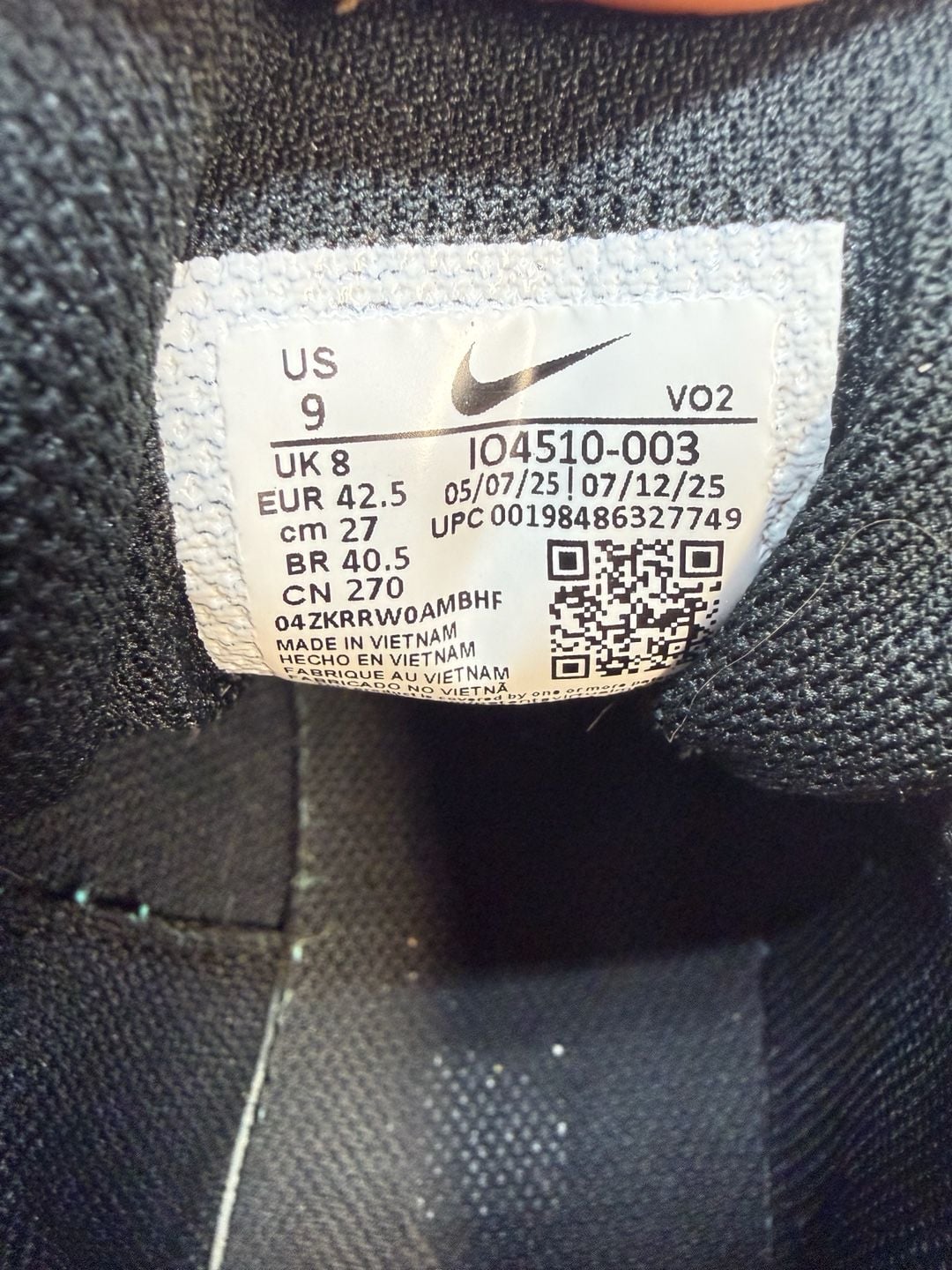Nike Air Max Fire Mens Size 9 Bolt Black Sneakers 10