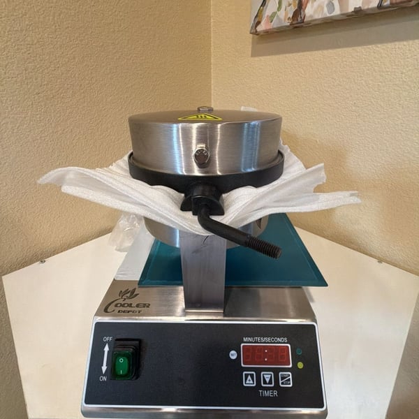 Cooler Depot Commercial Electric Waffle Maker