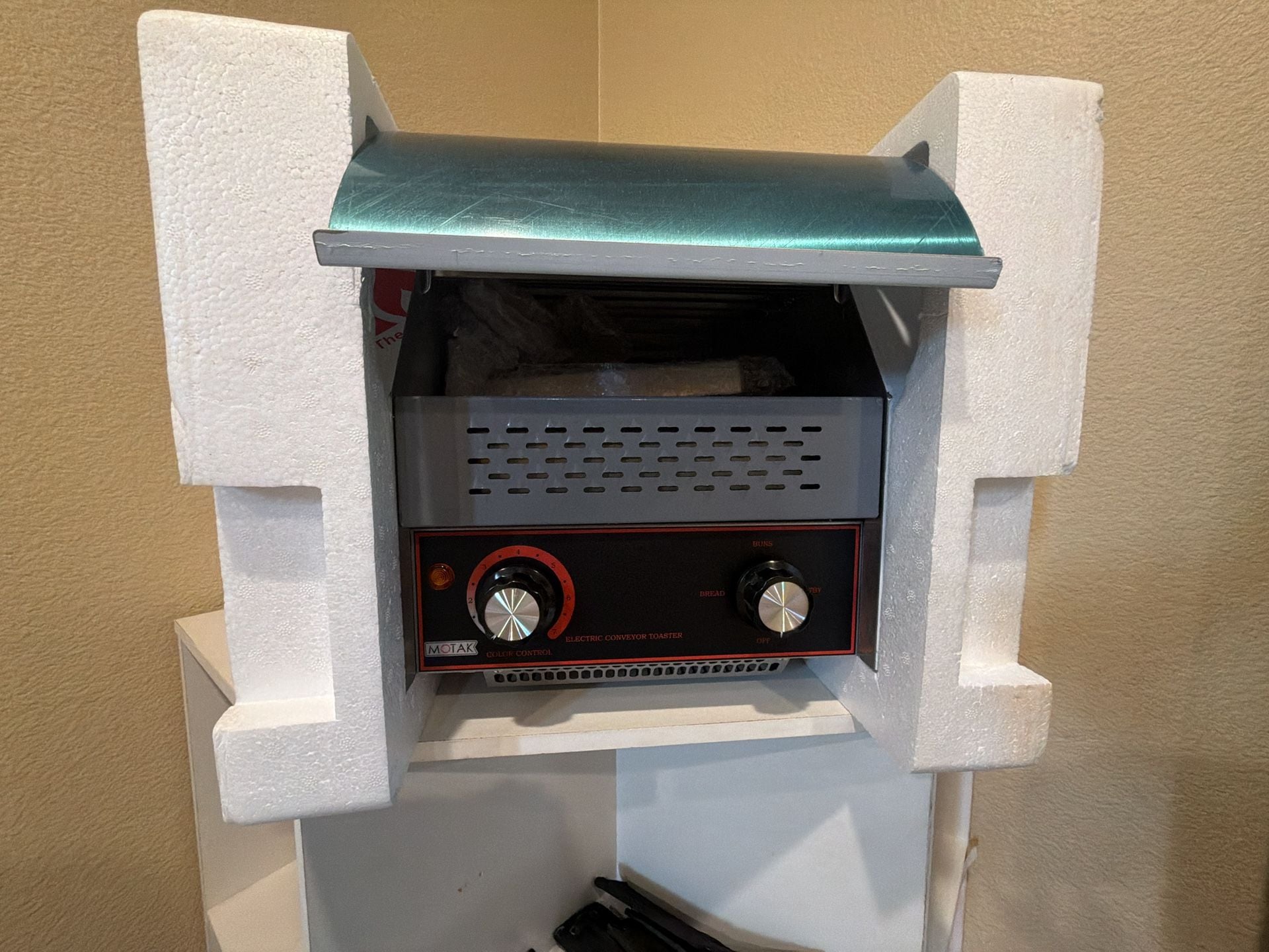 Motak Electric Conveyor Toaster 1
