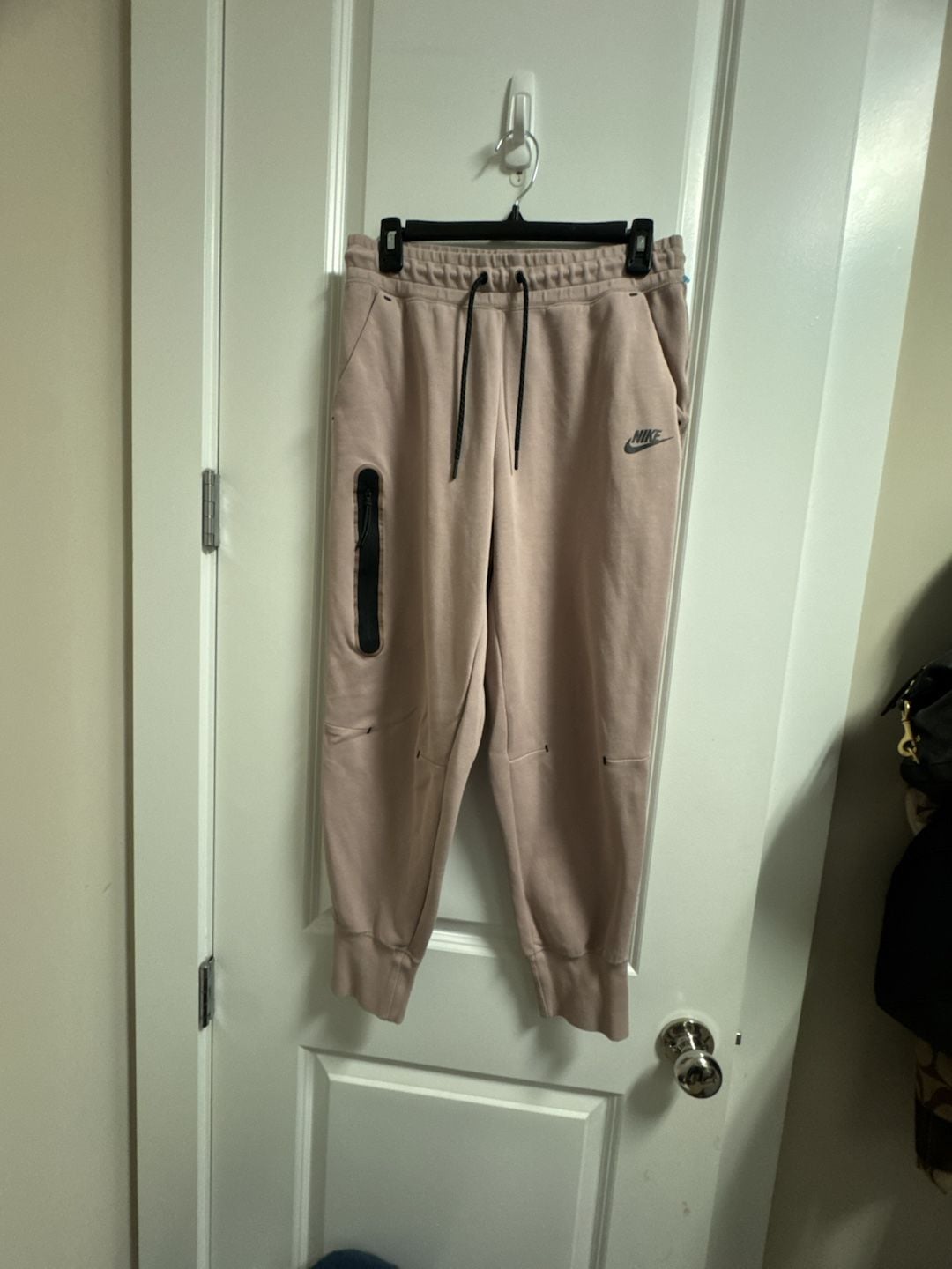 Nike Tech Fleece Joggers Size M 1
