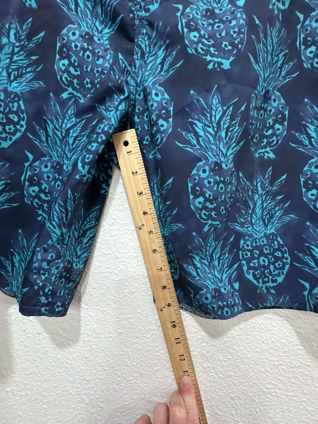 Rip Curl Pineapple Print Board Shorts Size 36 8