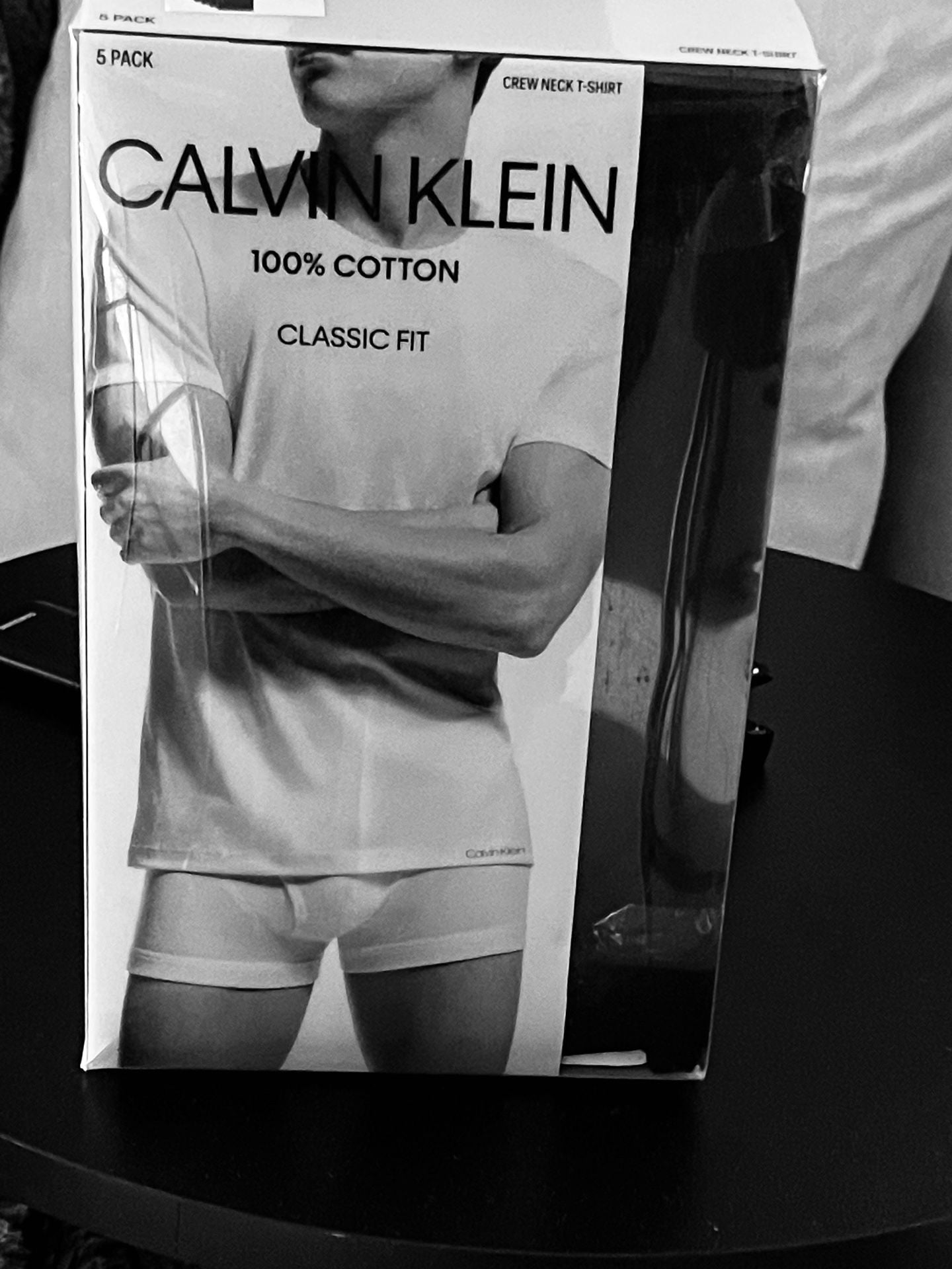 Calvin Klein Men's 100% Cotton Classic Fit Crew Neck T-Shirts 5-Pack Size M 5
