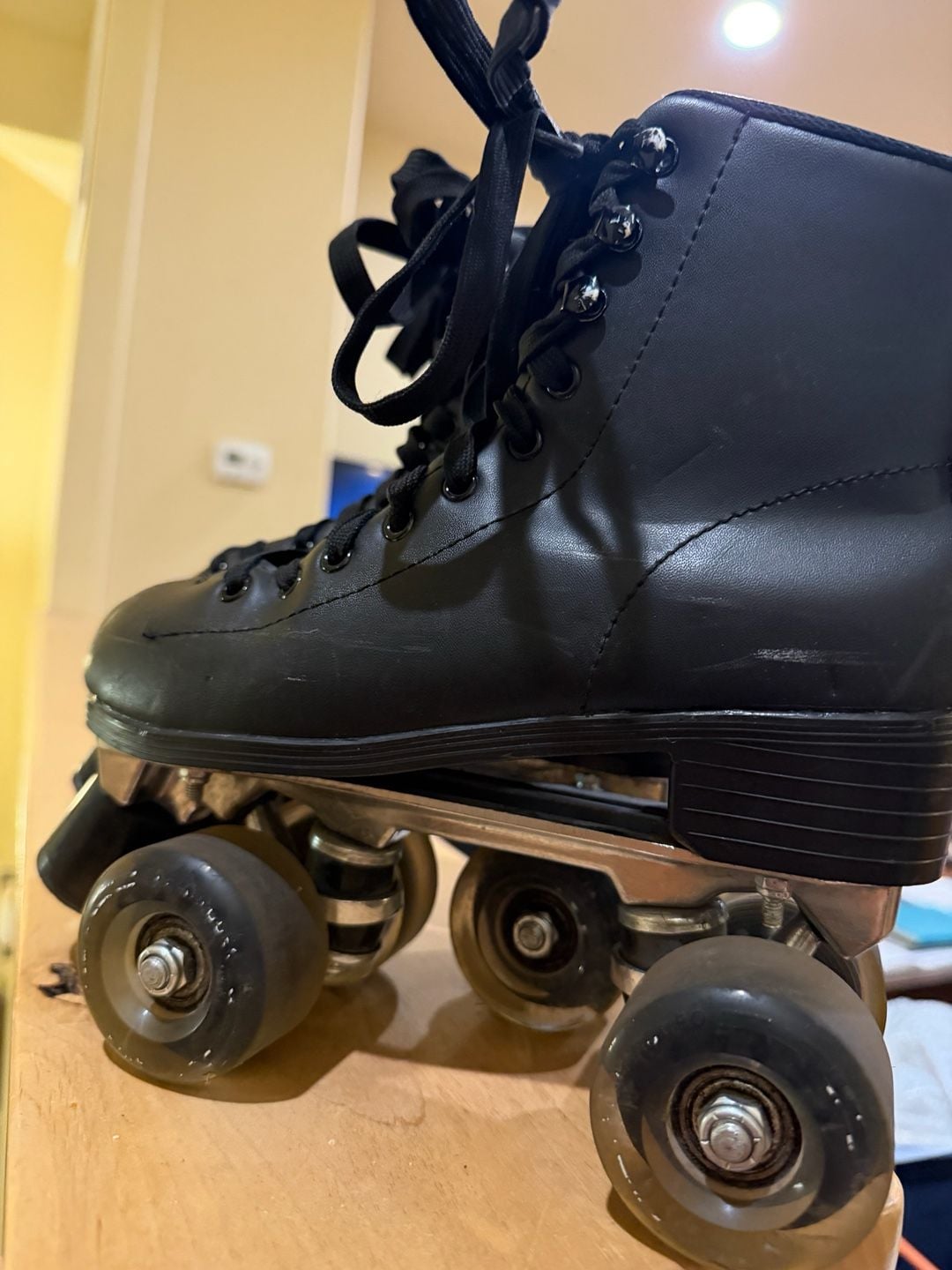 Flamingueo Vintage Style Roller Skates Black Size USA 6 12