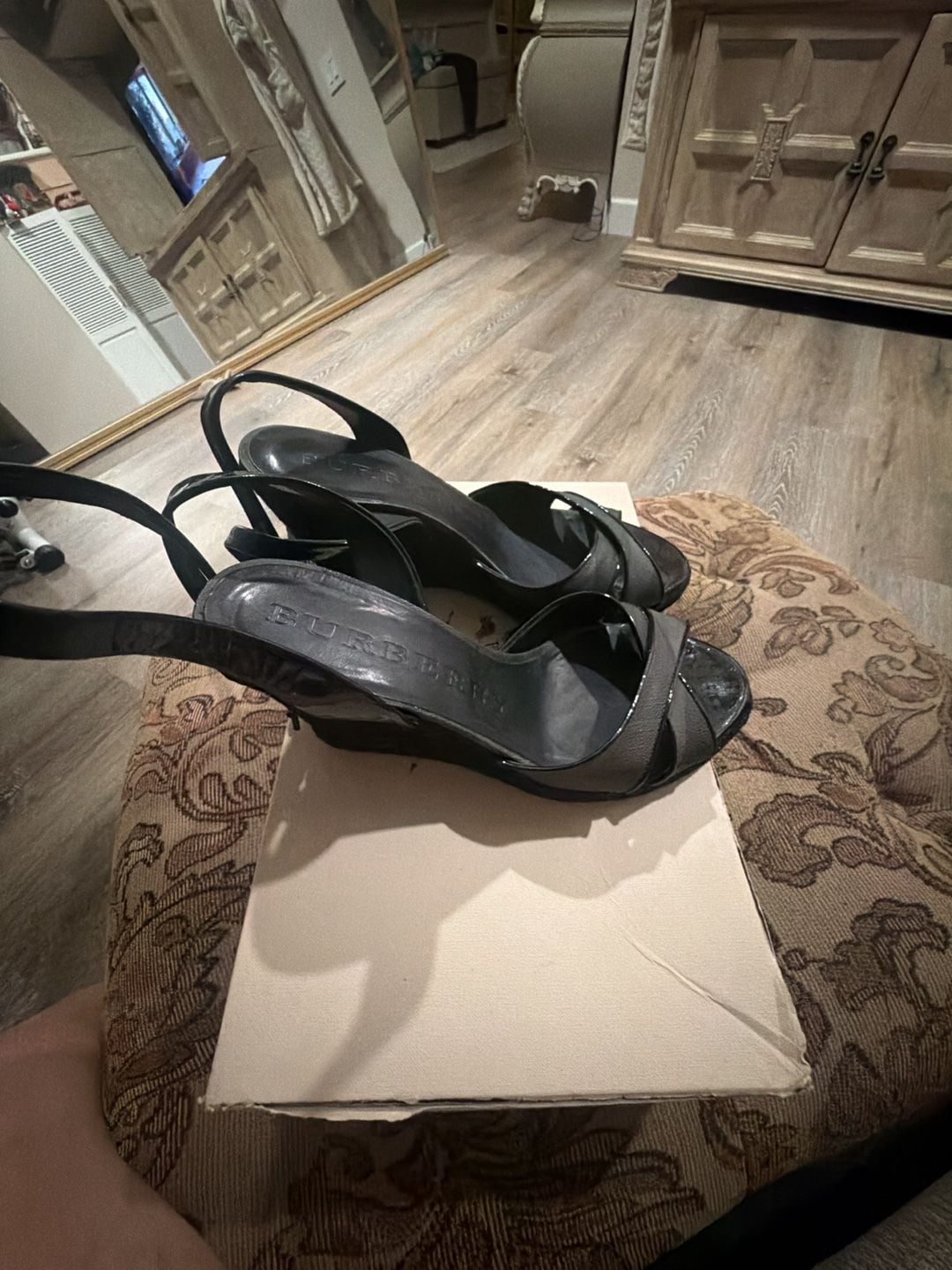 Burberry Smoked Check Criss Cross Espadrille Wedge Sandals Size 38 4