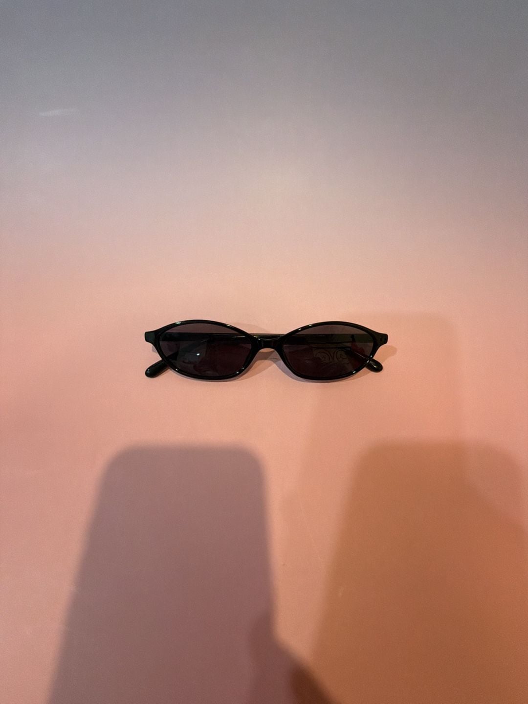 Vintage 90s Black Oval Frame Sunglasses 2