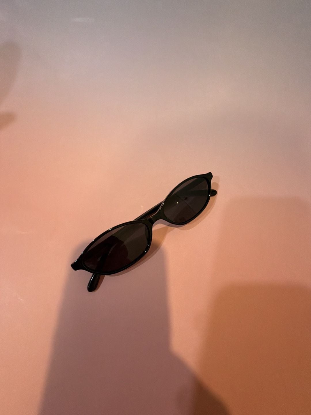 Vintage 90s Black Oval Frame Sunglasses 3