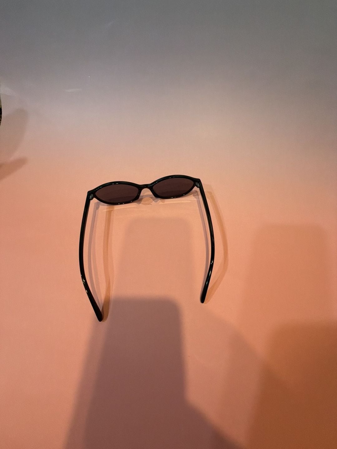 Vintage 90s Black Oval Frame Sunglasses 7
