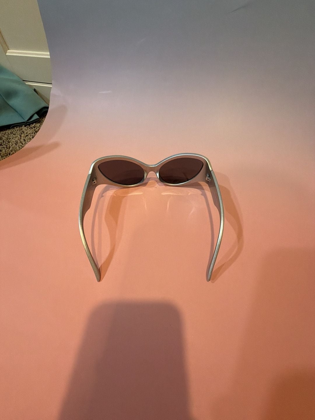 Vintage Y2K Silver Futuristic Wrap Around Sunglasses 4