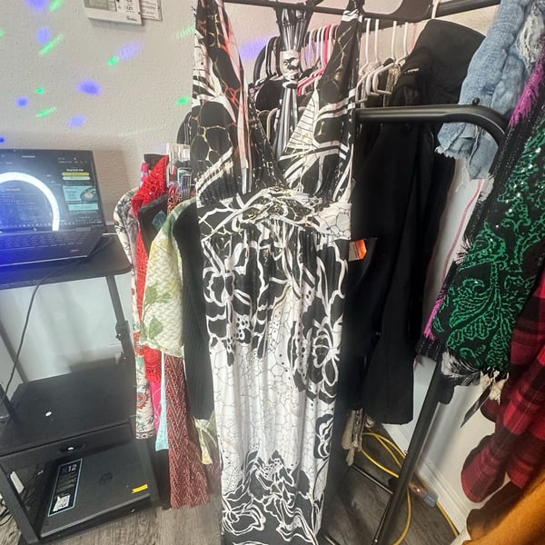 Cleo Apparel Black and White Floral Print Maxi Dress