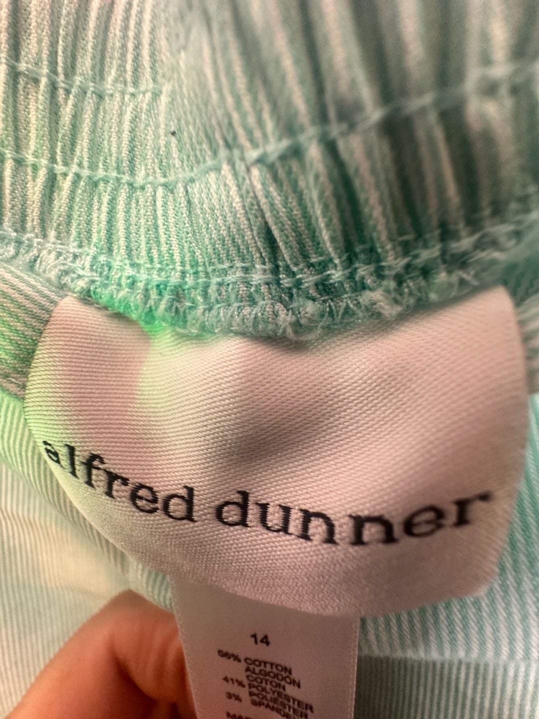 ALFRED DUNNER Woman (22W) Classic Fit Capri Seersucker Stripe NWT 3