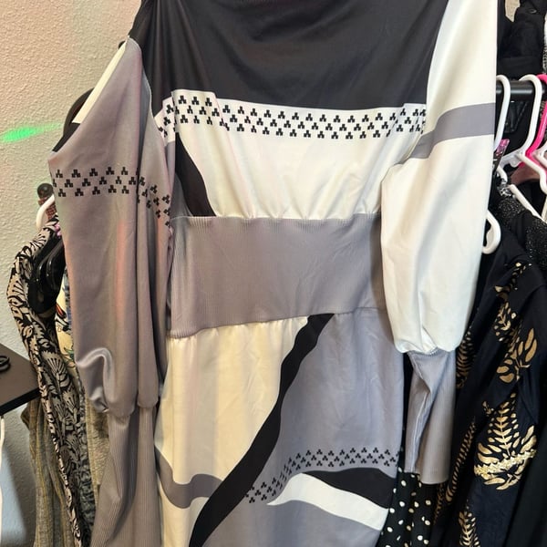 Women's two Piece bling pajama set NWT