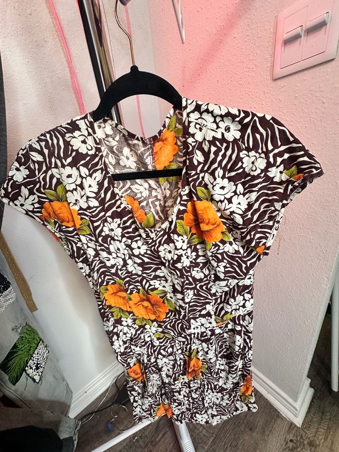 Avon 1