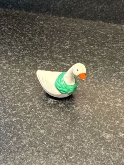 Vintage Hallmark HMK CDS Miniature Goose Figurine 1