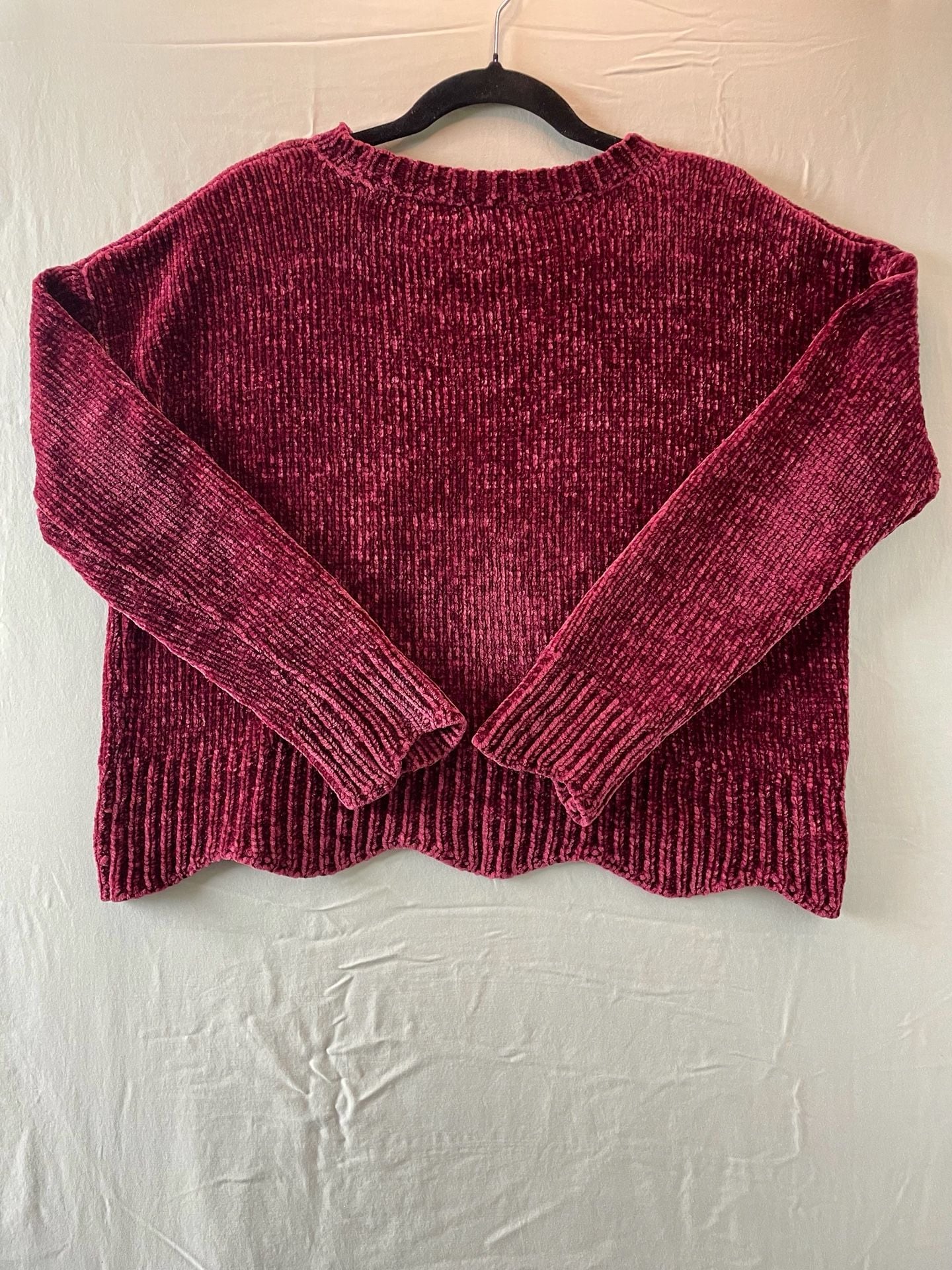 Altar'd State Women's Chenille Scalloped Hem Sweater Maroon Size S 7