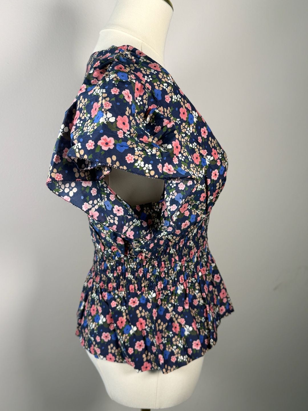 Trovata Birds of Paradis Floral Smocked Peplum Top Medium 4