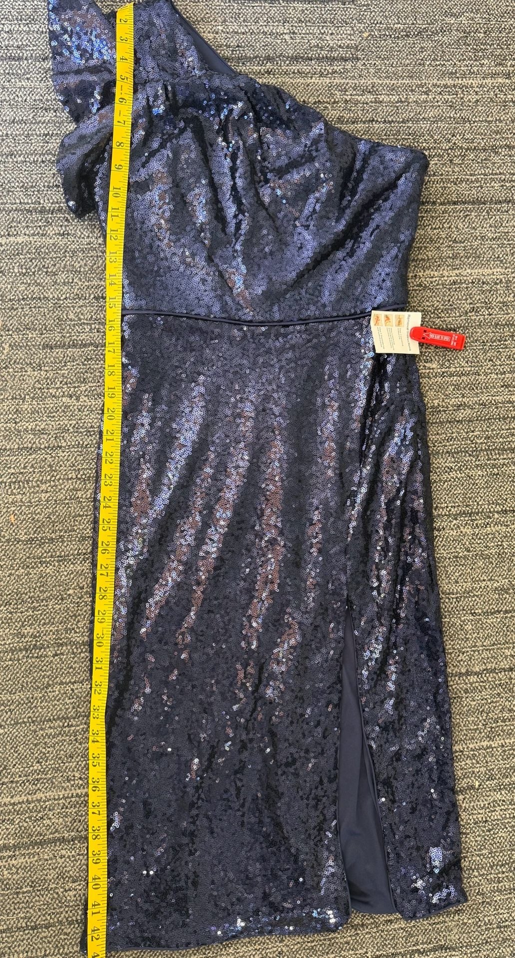 Mac Duggal Midnight Sequin One-Shoulder Ruffle Gown Size 6 Style code 70162 16