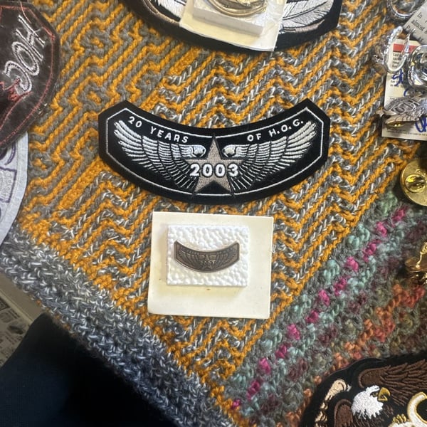 Harley-Davidson H.O.G. 20th Anniversary 2003 Patch and Pin Set