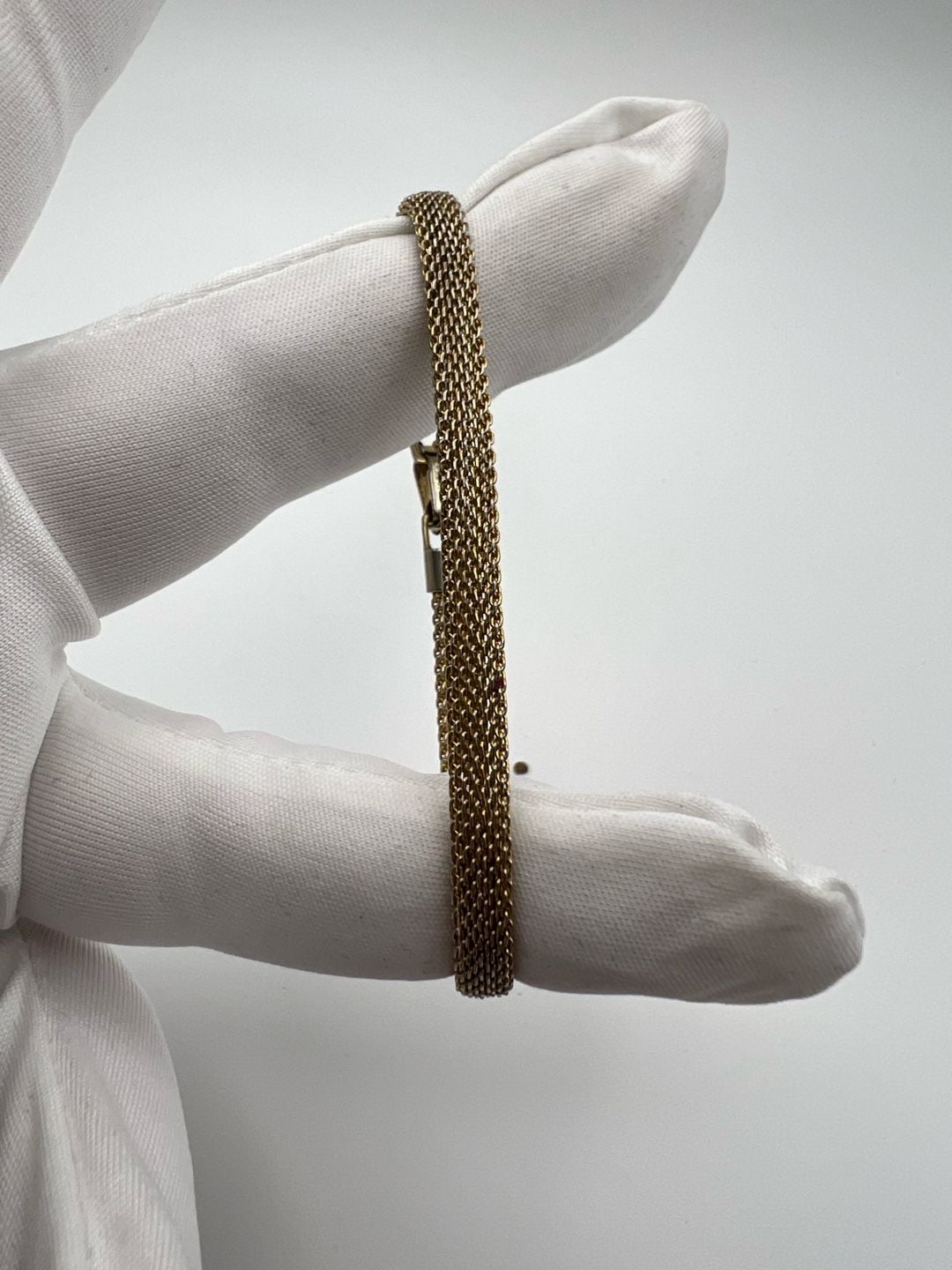 Vintage Sarah Cov Gold Tone Mesh Bracelet 6