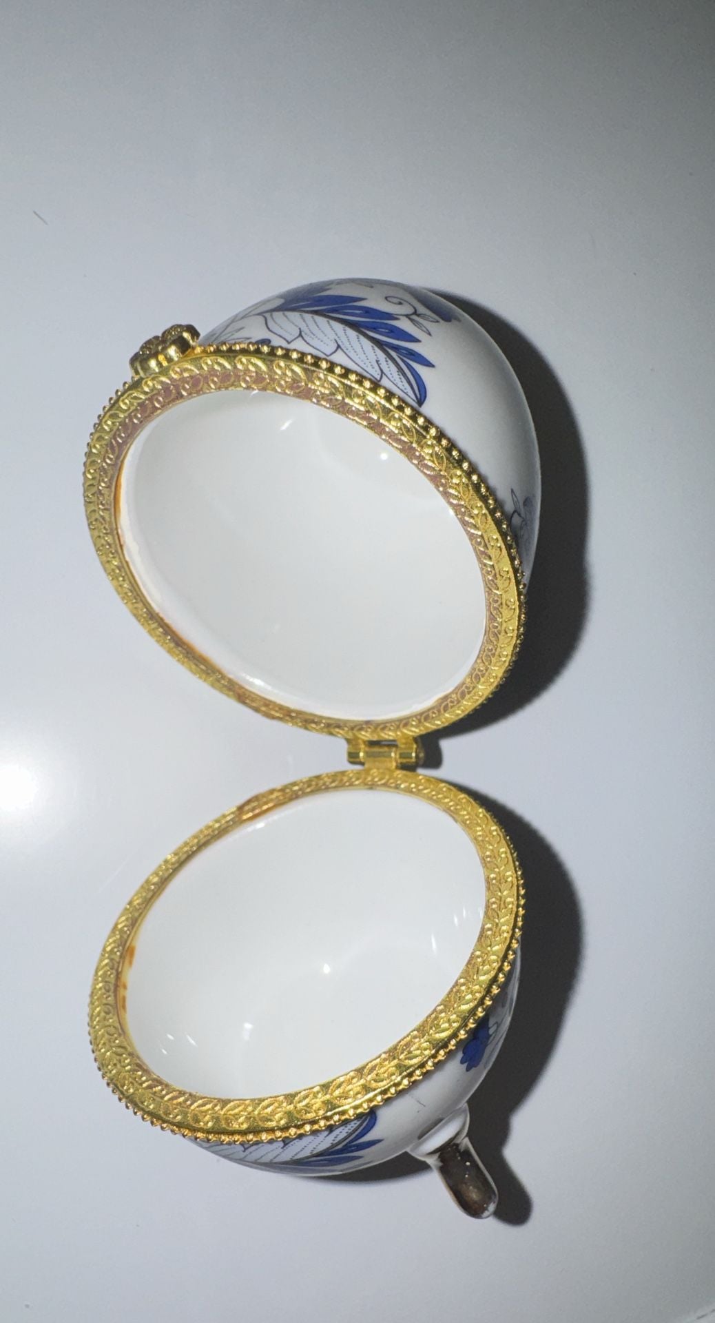 Vintage Porcelain Floral Egg Trinket Box with Gold Tone Feet 3