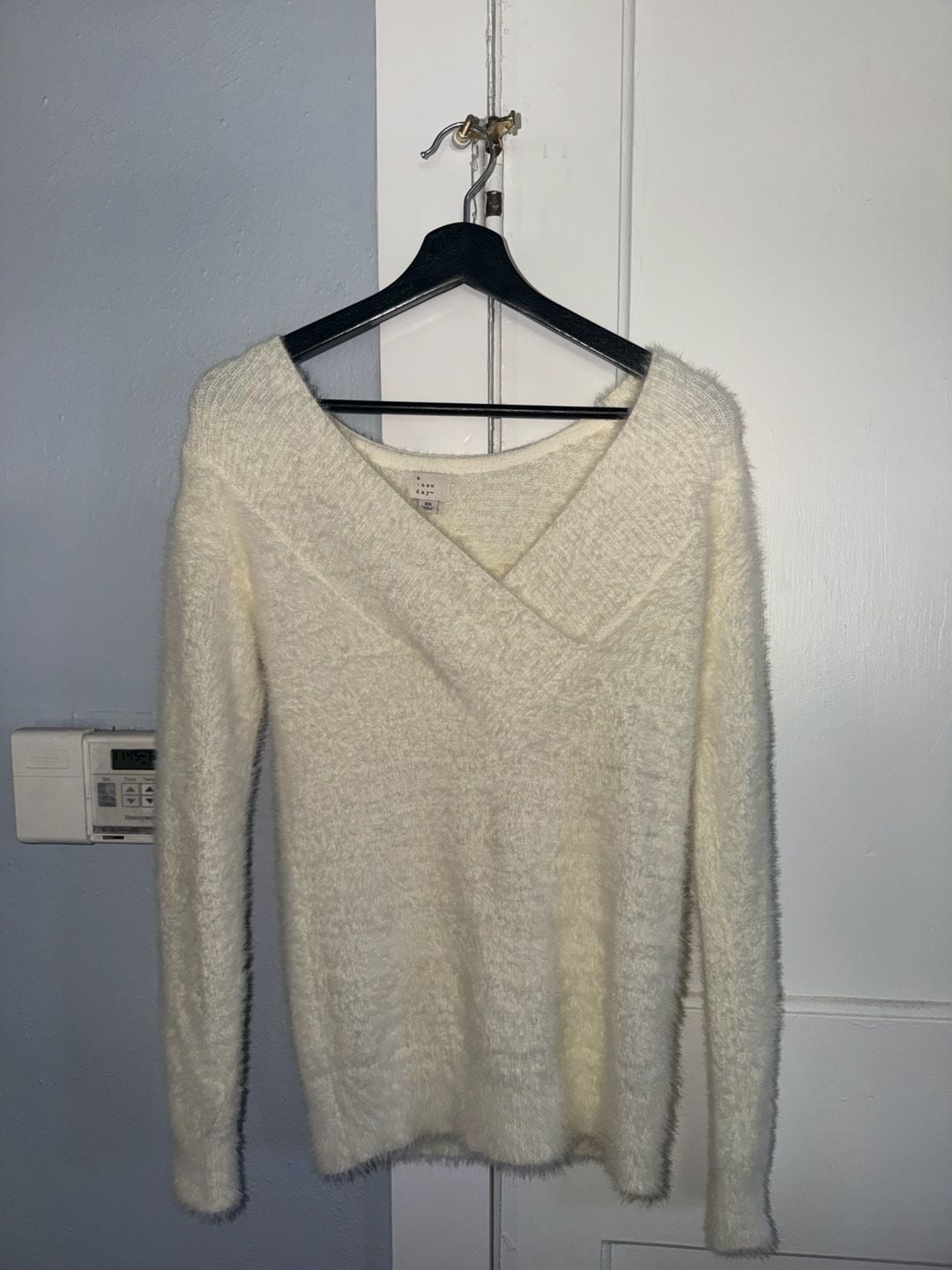 A New Day Women's Fuzzy V-Neck Sweater Cream Size XS 2