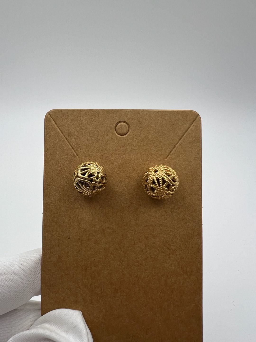 Vintage Gold Tone Filigree Ball Stud Earrings 7