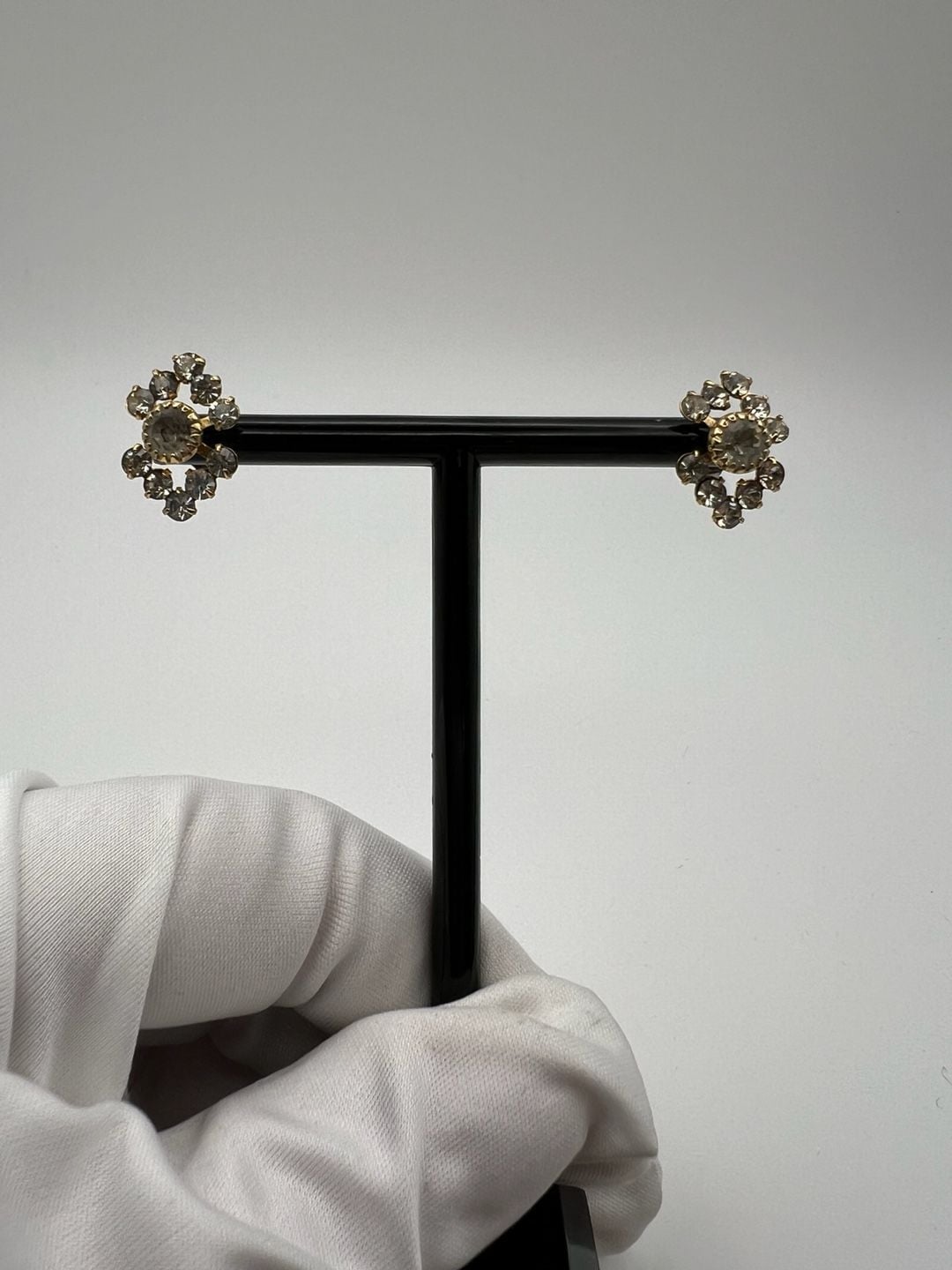 Vintage Gold Tone Rhinestone Cluster Stud Earrings 5