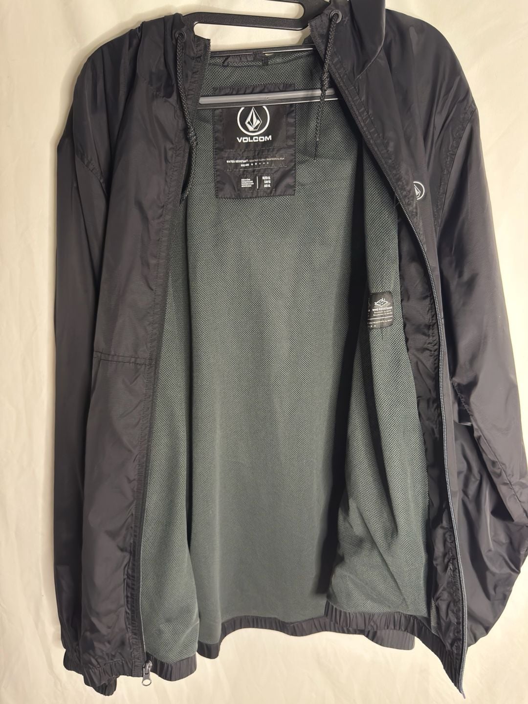 Volcom - Ermont Water Resistant Jacket - Black with Charcoal liner - XL 7