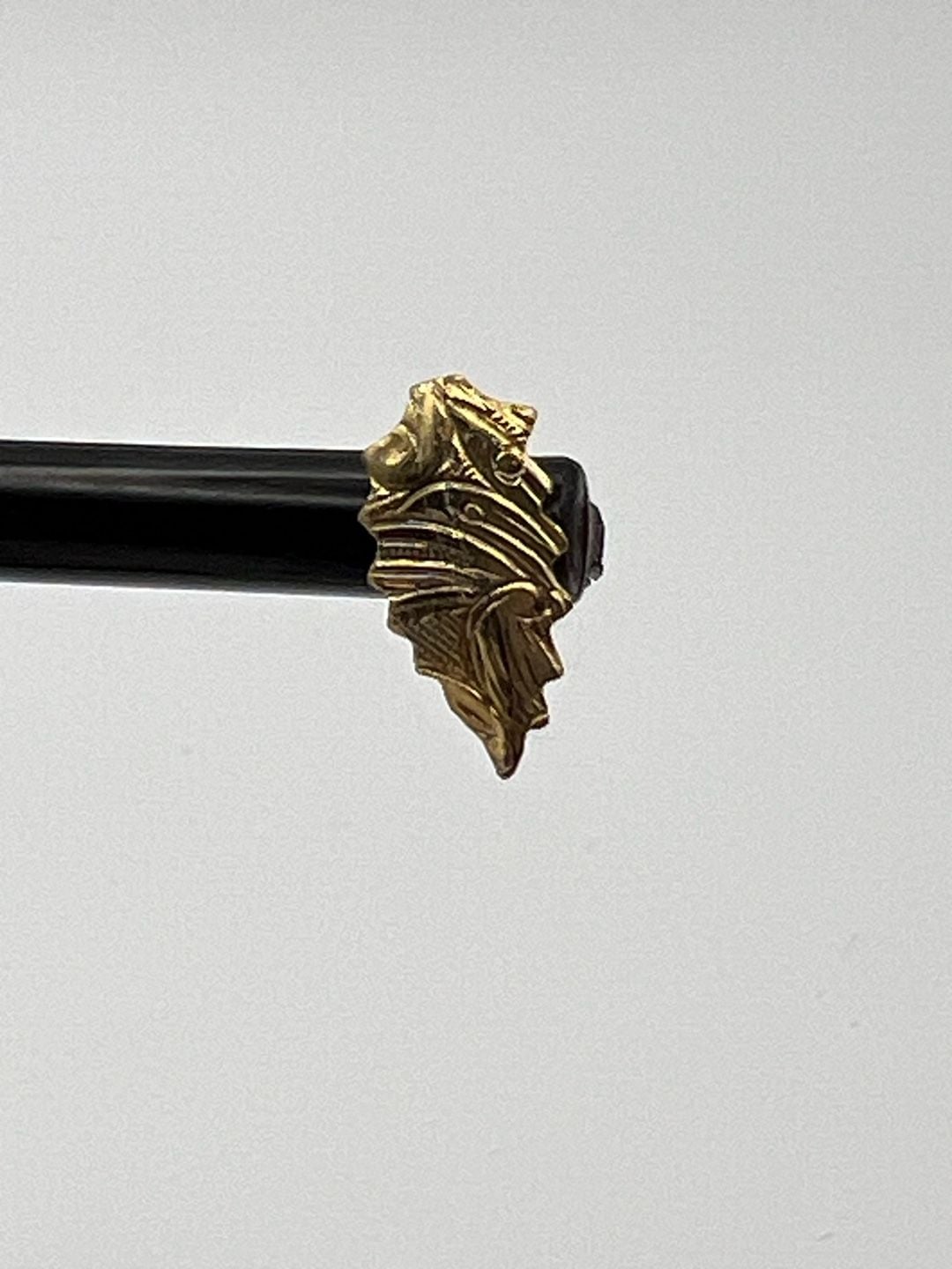 Vintage Textured Gold Tone Leaf Stud Earrings 3