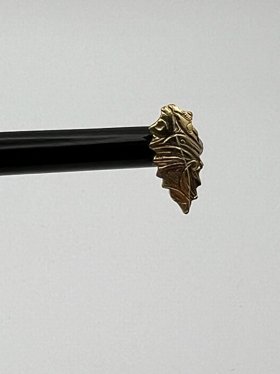Vintage Textured Gold Tone Leaf Stud Earrings 10
