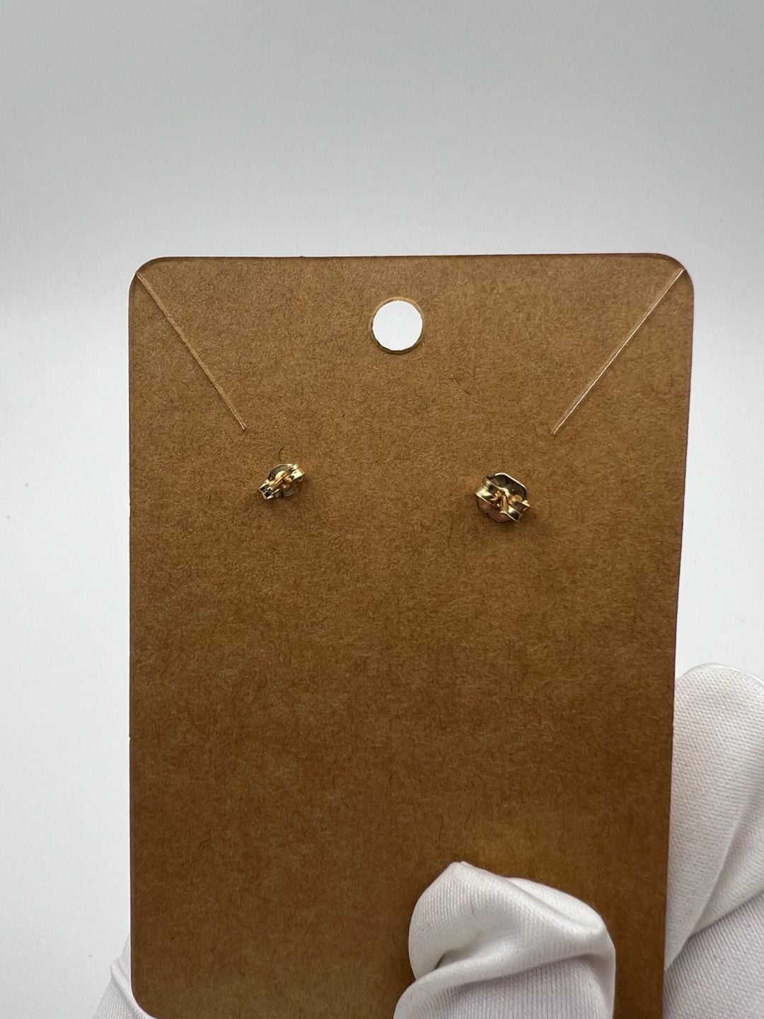 Vintage Textured Gold Tone Leaf Stud Earrings 15