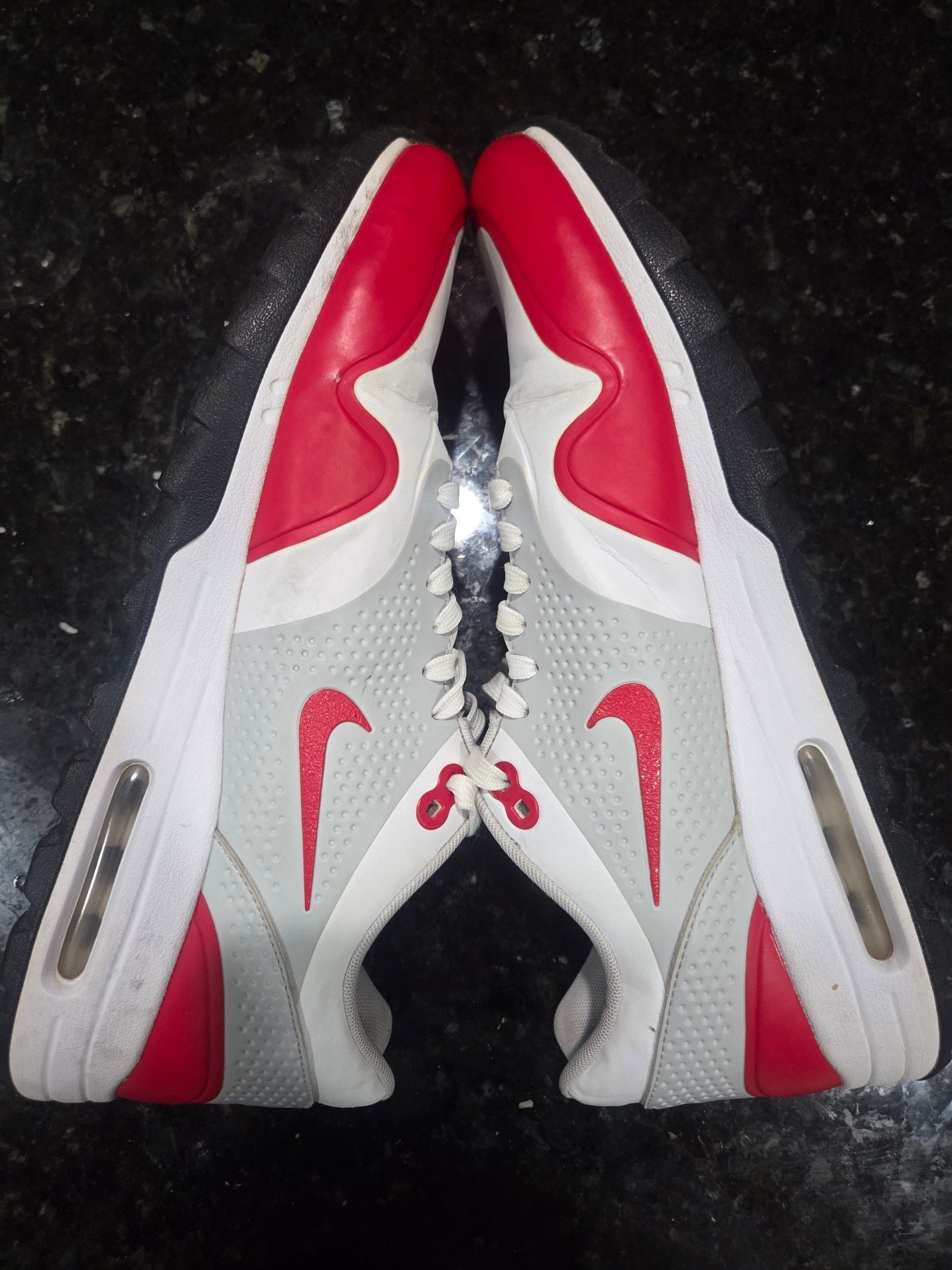 Nike Air Max 1 G golf shoes in the "University Red" colorway 2