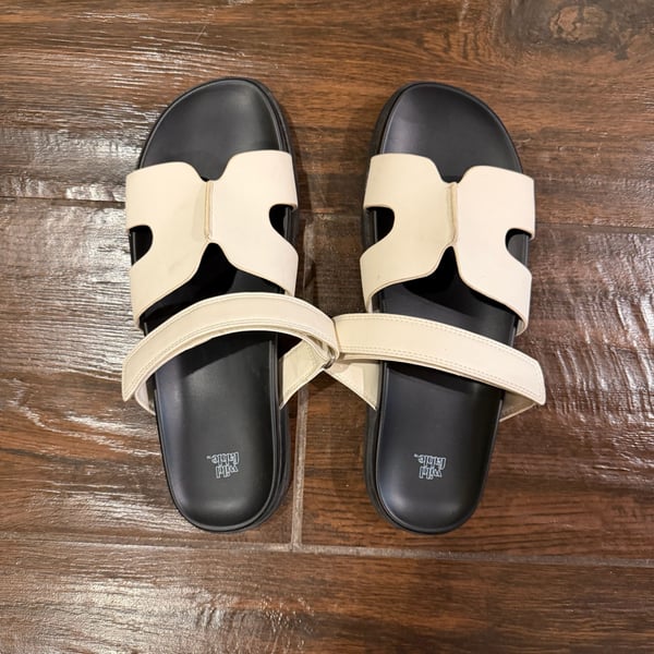 Wild Fable White Cutout Slide Sandals Size 11