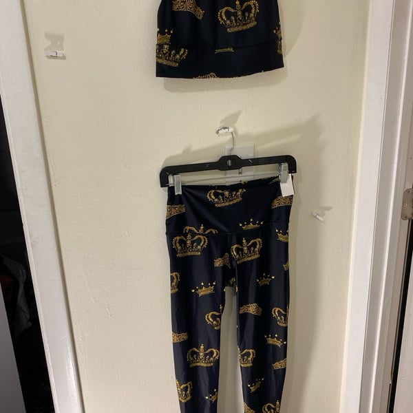 Victoria Sport Crown Print Activewear Set Size M