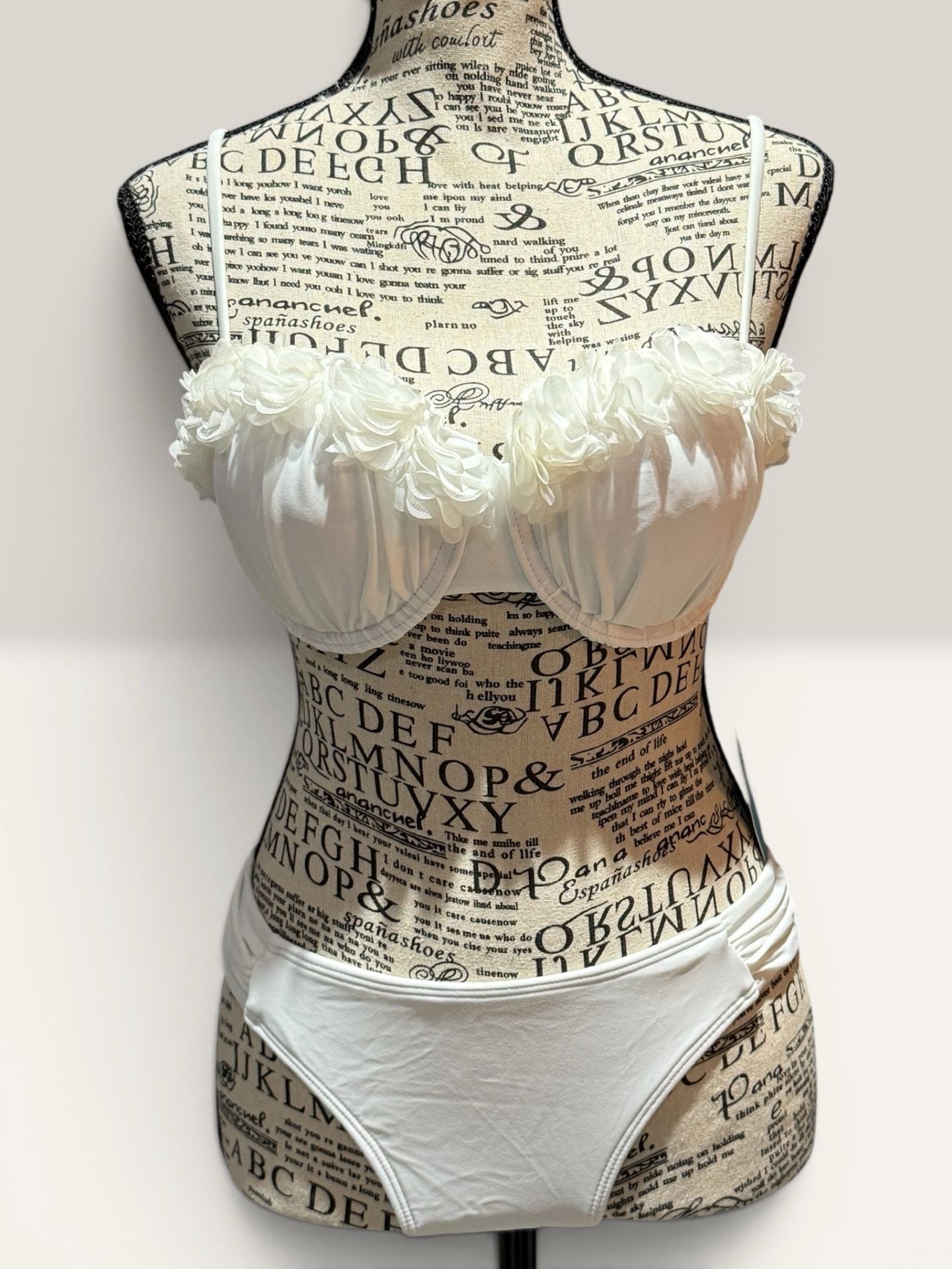 NWT Cupshe Bridal White Floral Bikini Set Small 1