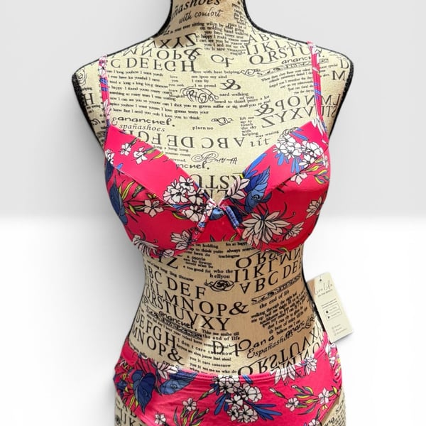 NWT Cupshe Tropical Floral Bikini Set – Size Medium 