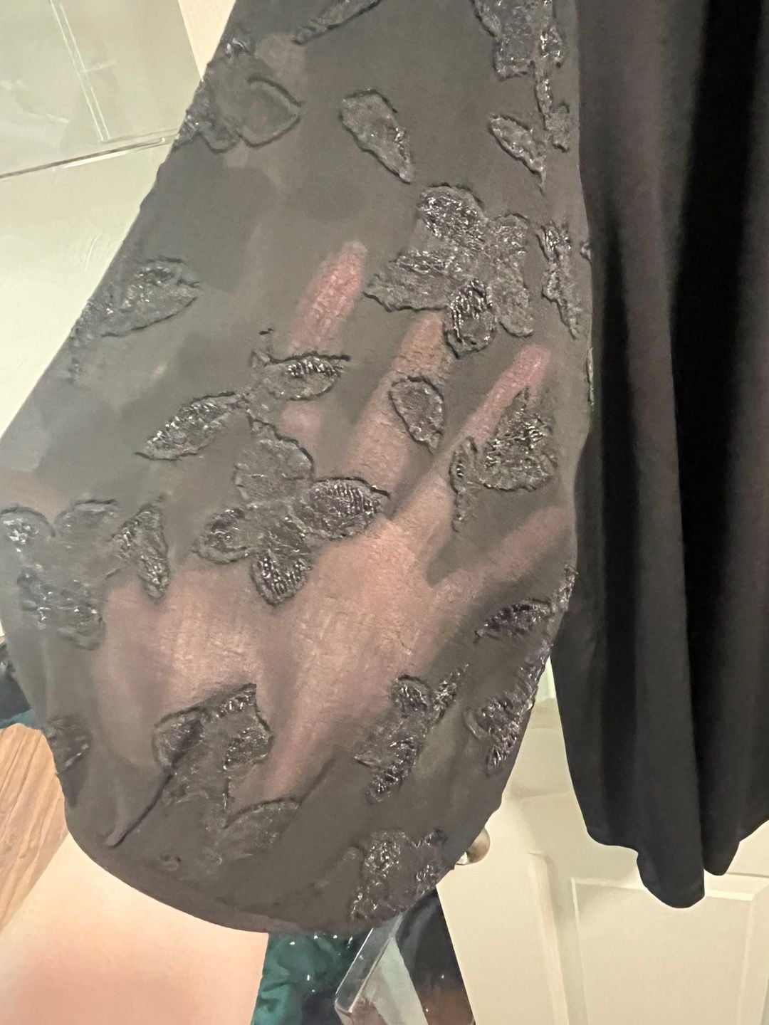 Philosophy Woman Republic Clothing Black Floral Sheer Sleeve Blouse 3X 2