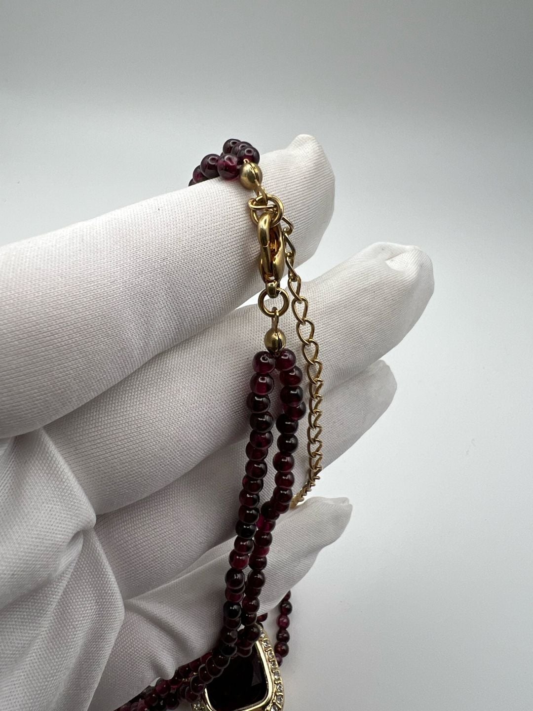 Vintage Double Strand Garnet Bead Necklace with Ornate Gold Tone Pendant 7