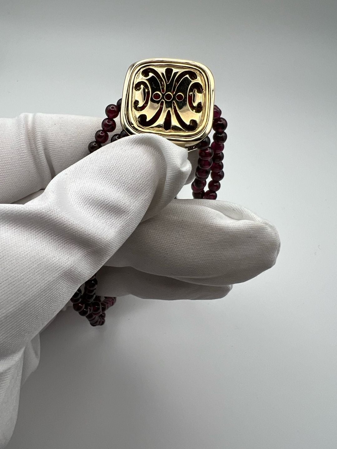 Vintage Double Strand Garnet Bead Necklace with Ornate Gold Tone Pendant 9
