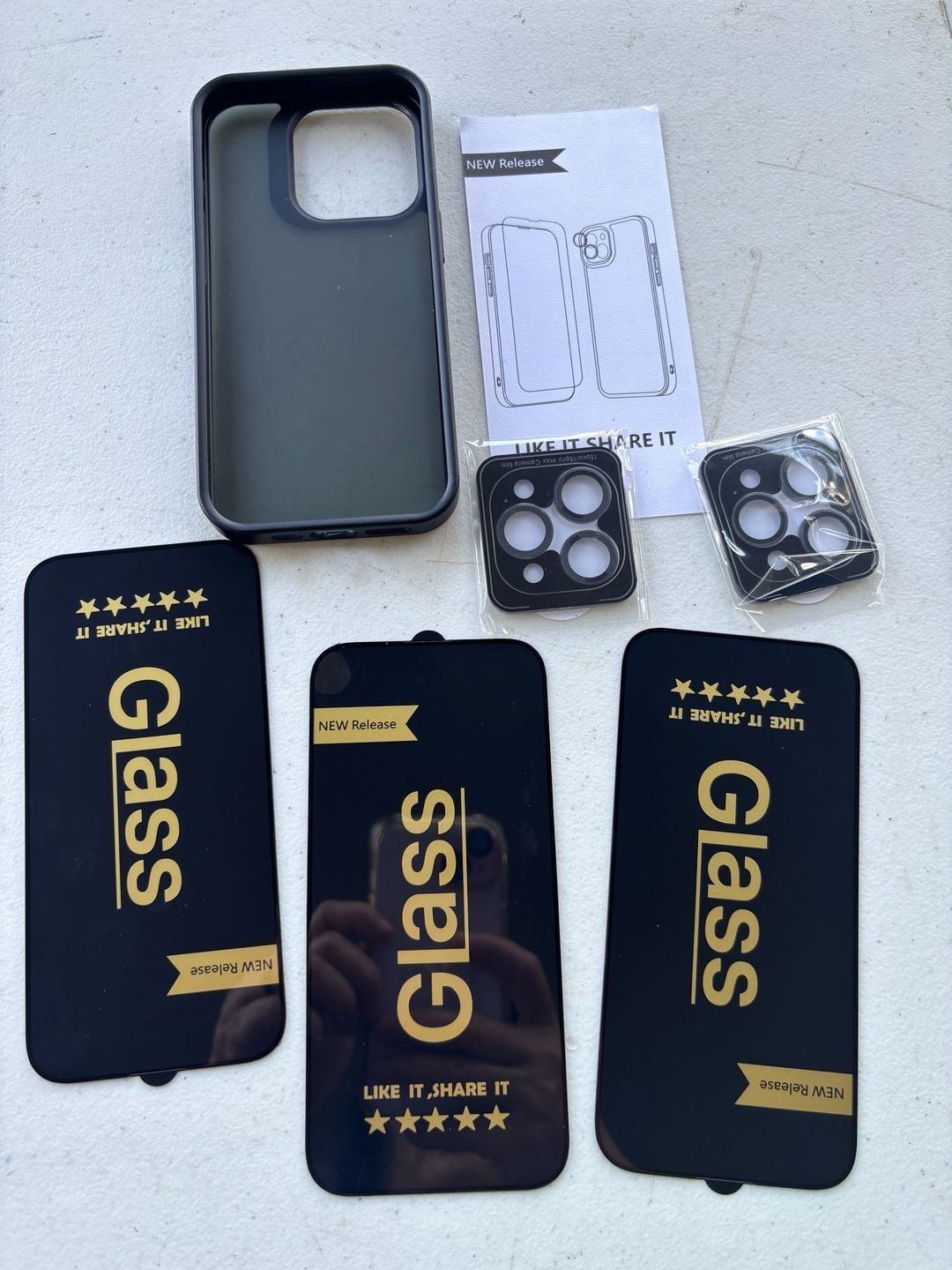 iPhone 15 Pro Vaucas-Cl Screen/Lens Protector Kit (Lot of 5) 3