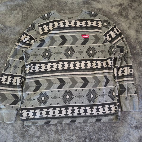 Levi's Men's XL Gray Geometric Pattern Long Sleeve Crewneck Shirt