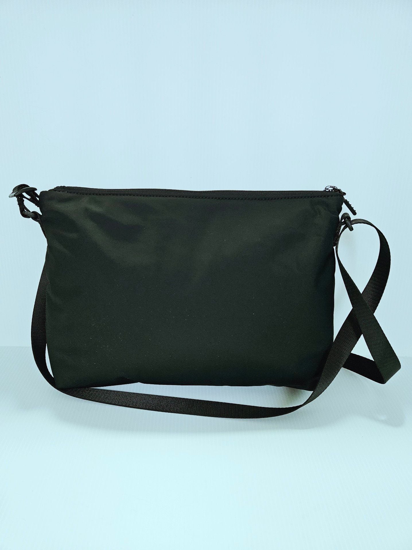 Lululemon Clean Lines Crossbody Bag Black 7