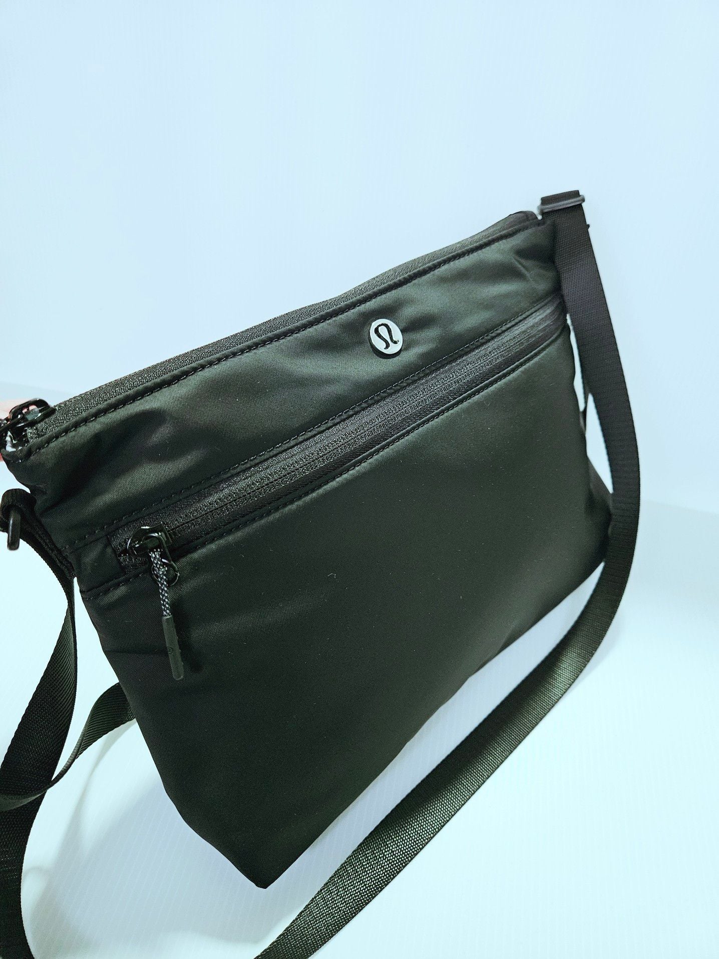 Lululemon Clean Lines Crossbody Bag Black 8