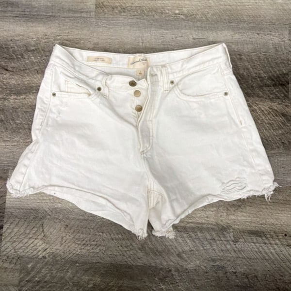 Universal Thread 90s Baggy Shorts White Size 6