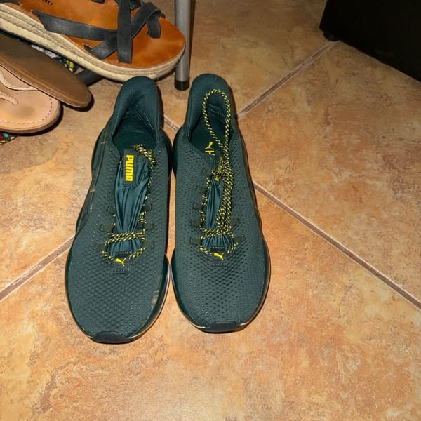Puma Hybrid Rocket Runner Dark Green Sneakers