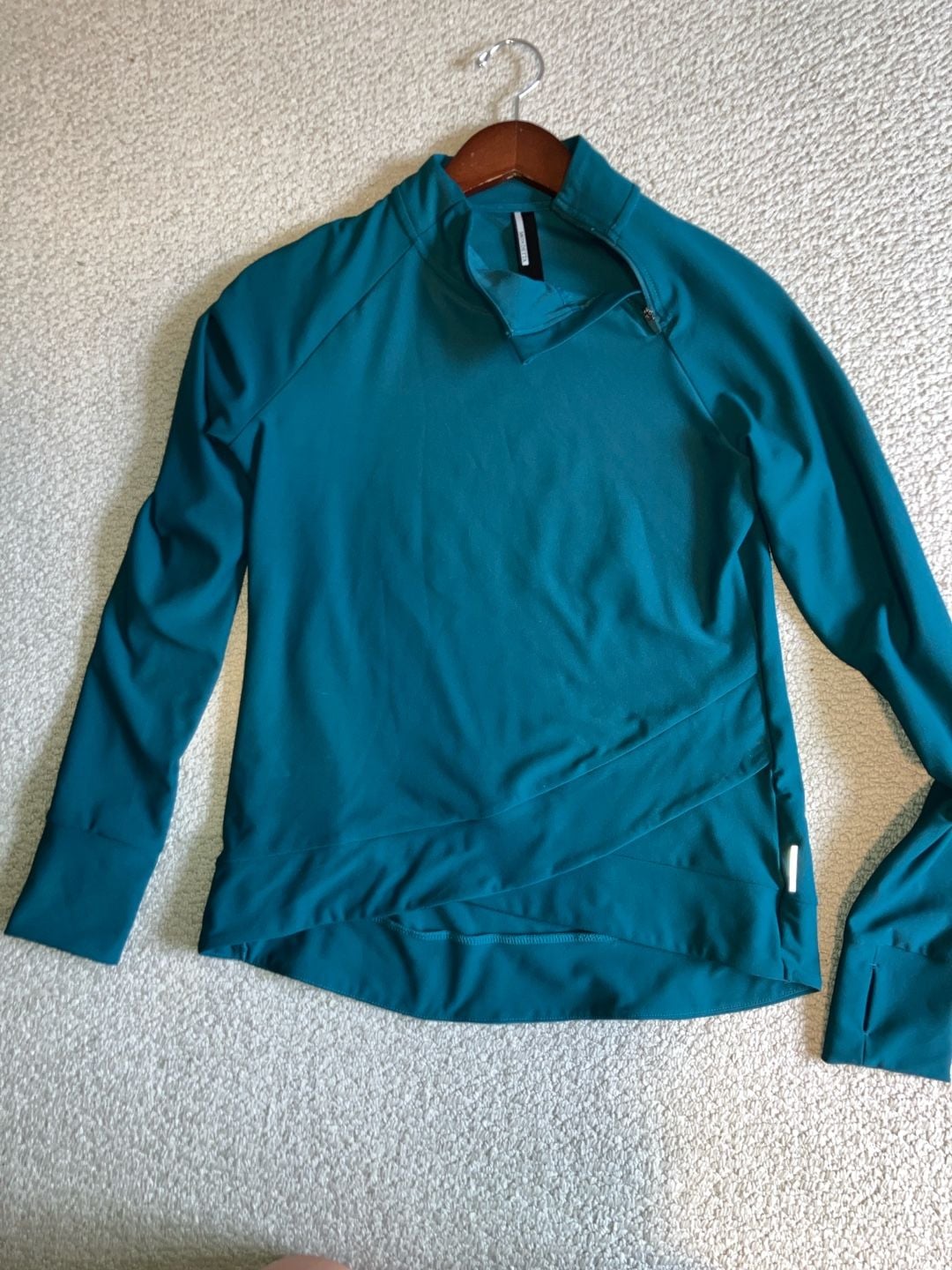 Mondetta Women's Size S/P Teal Athletic Wrap Hem Long Sleeve Pullover 8