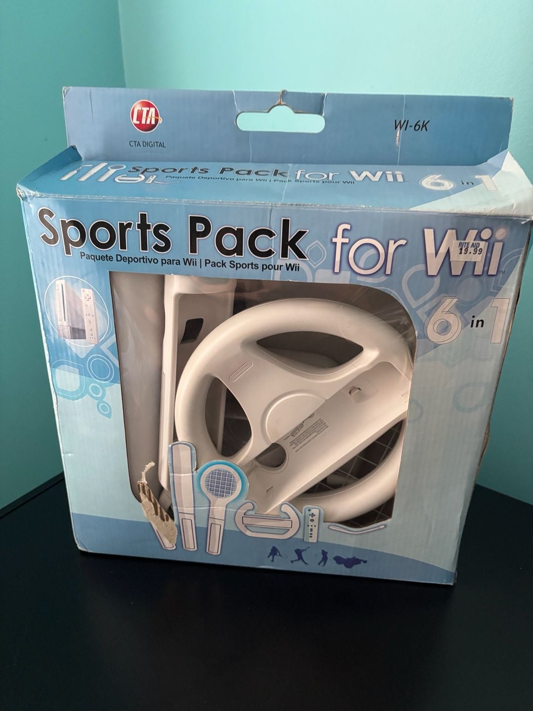 Nintendo Wii Console Bundle with extra handles and Wii Sports pack and Active Life Outdoor Challenge in good condition 3