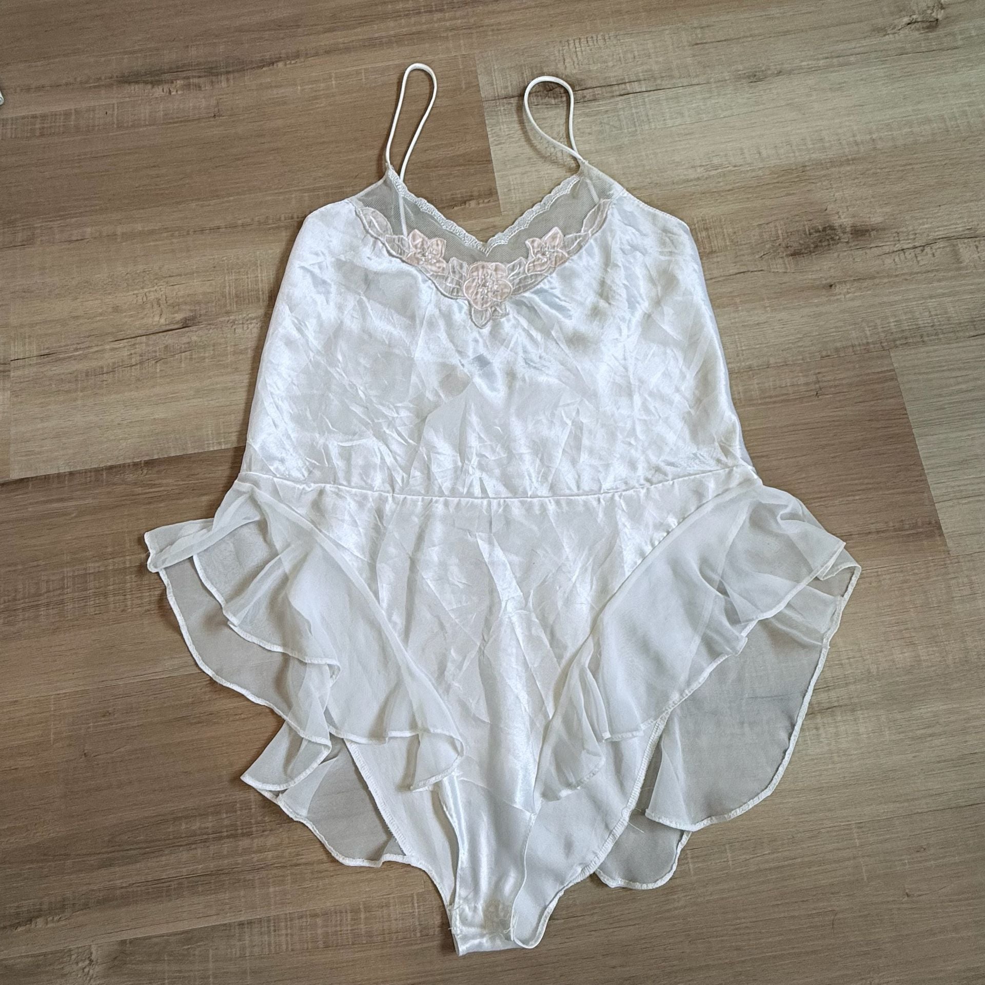 VTG 90s Victoria’s Secret Satin Teddy Bridal Coquette White Lace Bodysuit 2