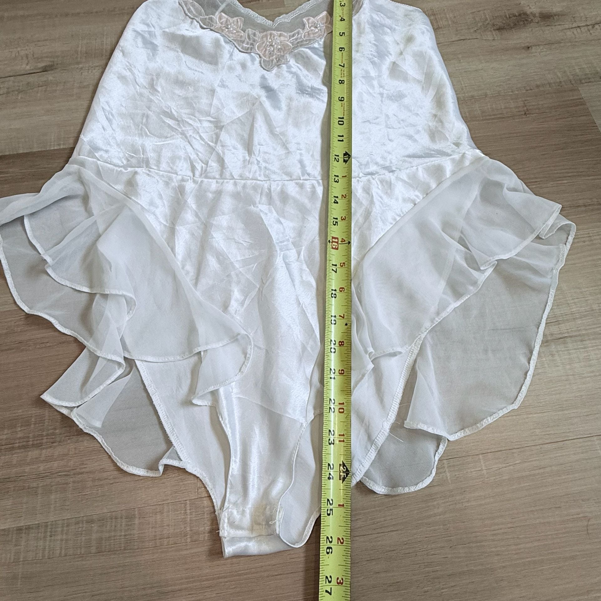 VTG 90s Victoria’s Secret Satin Teddy Bridal Coquette White Lace Bodysuit 3
