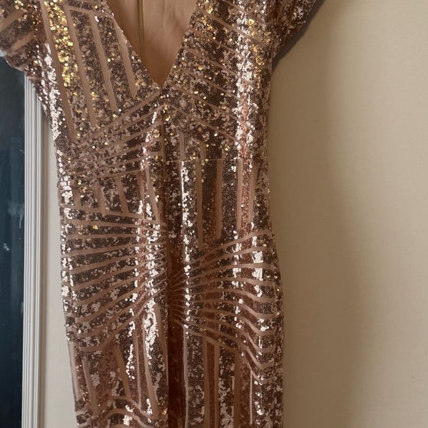 Sky Recommended Sequin V-Neck Dress Rose Gold Size M