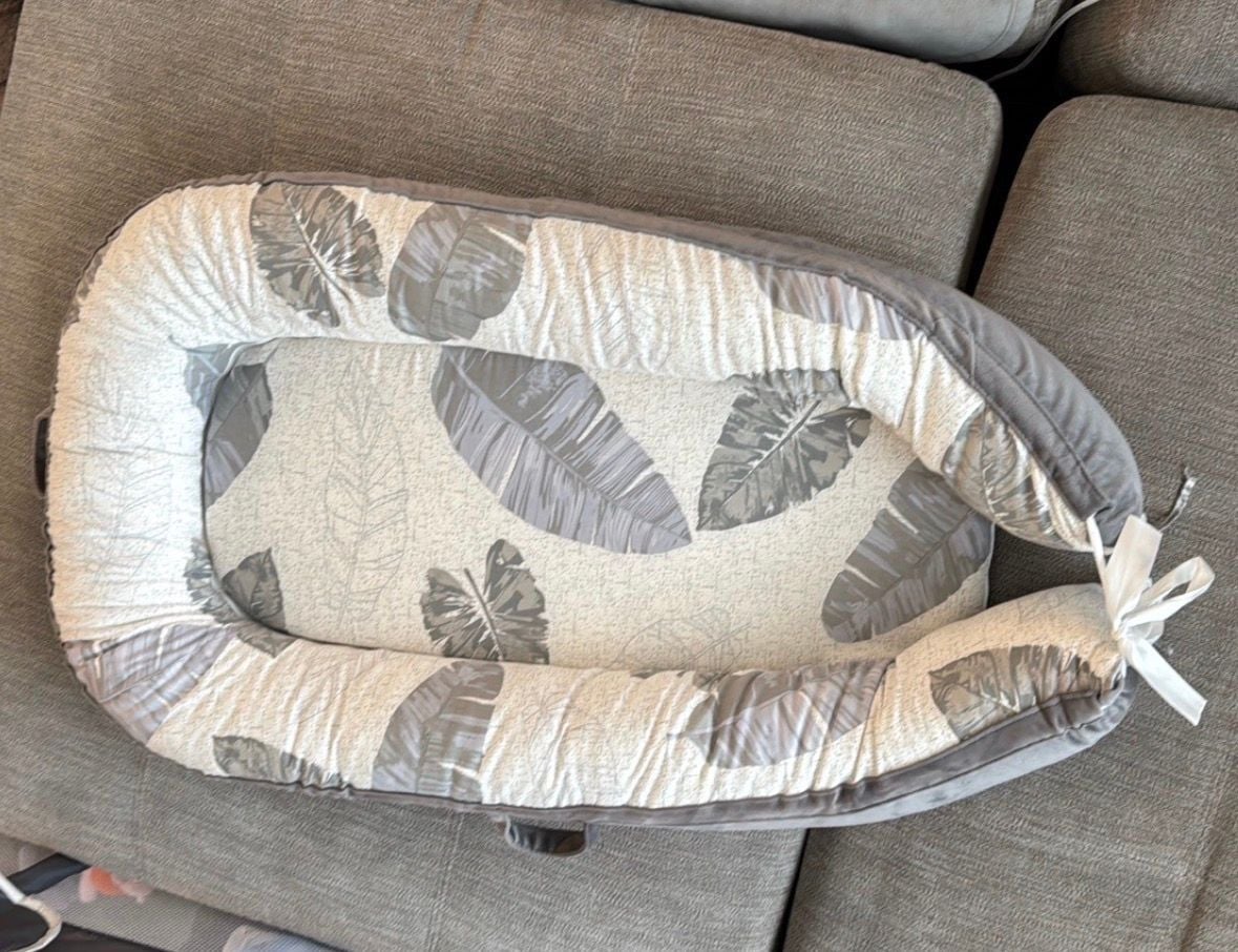 Baby Nest Portable Lounger Grey Leaf Print 1